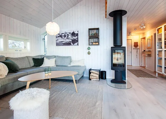 Vaeranes- Ny Hytte Med Flott Utsikt